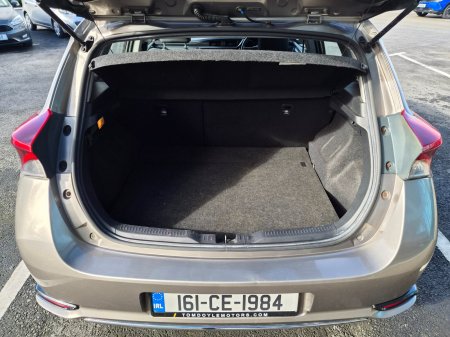 2016 Toyota Auris - photo 5