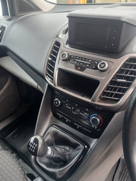 2021 Ford Transit Connect - photo 16