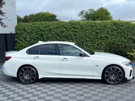 2022 BMW 3-Series - photo 2