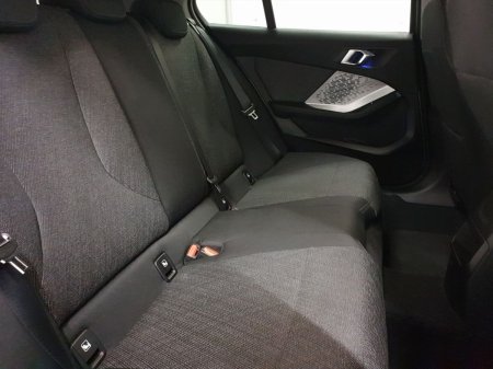 2026 BMW 1-Series - photo 25