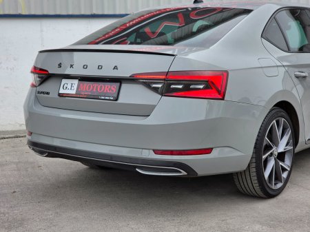 2022 Skoda Superb - photo 9