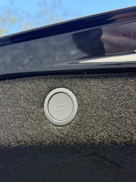 2025 Tesla Model 3 - photo 30
