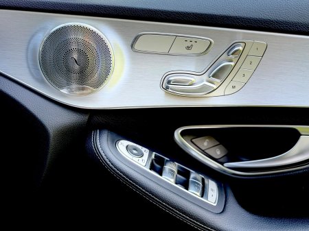 2017 Mercedes-Benz C-Class - photo 19