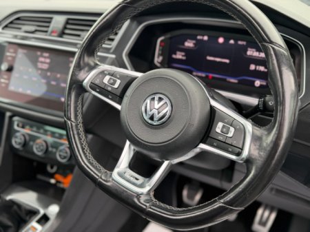 2020 Volkswagen Tiguan - photo 10