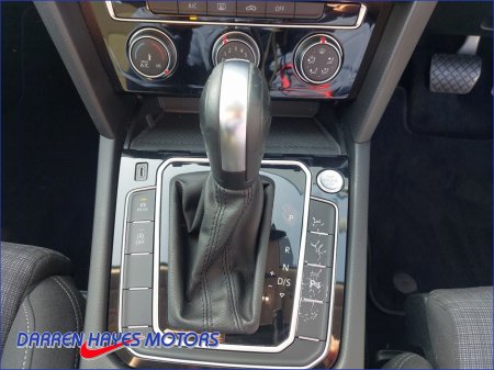 2020 Volkswagen Passat - photo 13