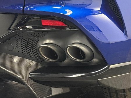 2025 Aston Martin DBX - photo 12