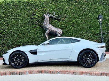 2020 Aston Martin Vantage - photo 6