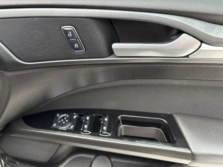 2017 Ford Mondeo - photo 21