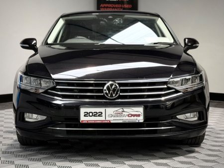 2022 Volkswagen Passat - photo 2