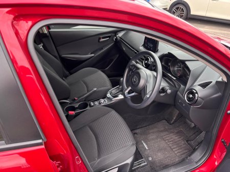 2017 Mazda Demio - photo 3