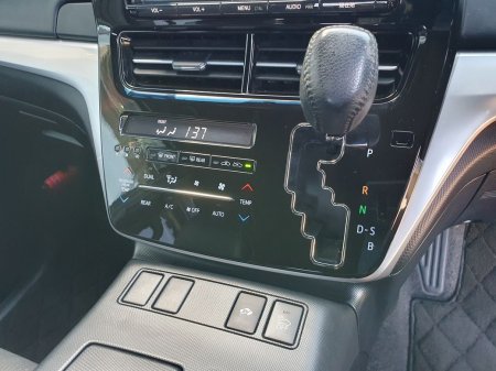 2017 Toyota Estima - photo 14