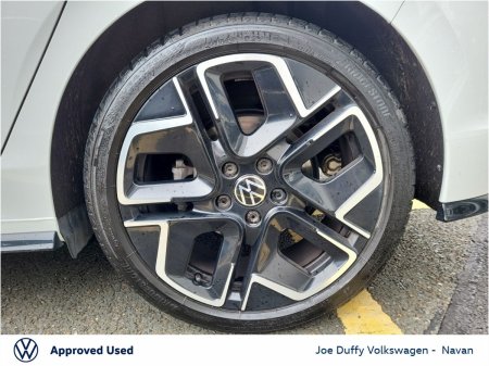 2025 Volkswagen Golf - photo 7