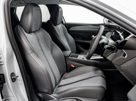 2026 Peugeot 308 - photo 3