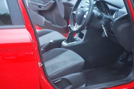 2016 Ford Fiesta - photo 10