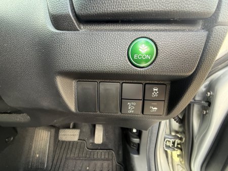 2016 Honda Jazz - photo 18