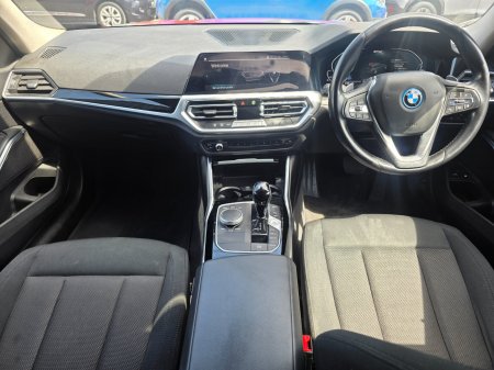 2022 BMW 3-Series - photo 16