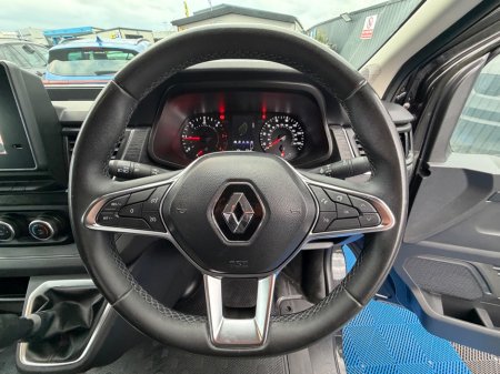 2023 Renault Trafic - photo 20