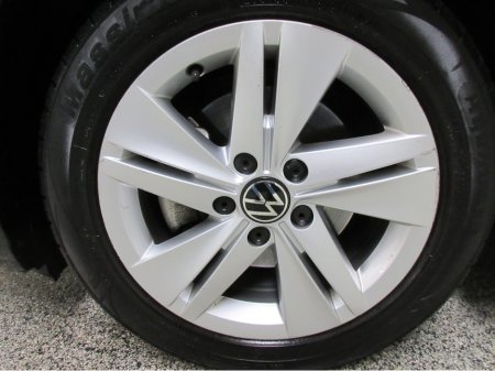 2023 Volkswagen Golf - photo 9