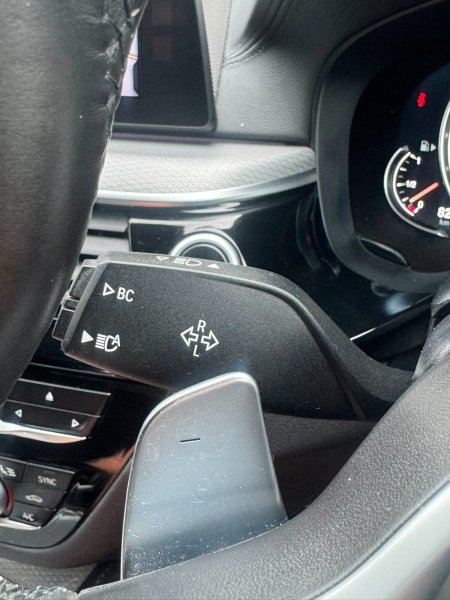 2017 BMW 5-Series - photo 28