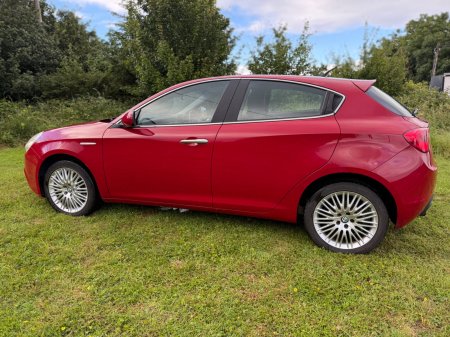 2014 Alfa Romeo Giulietta - photo 4
