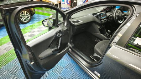 2019 Peugeot 208 - photo 12