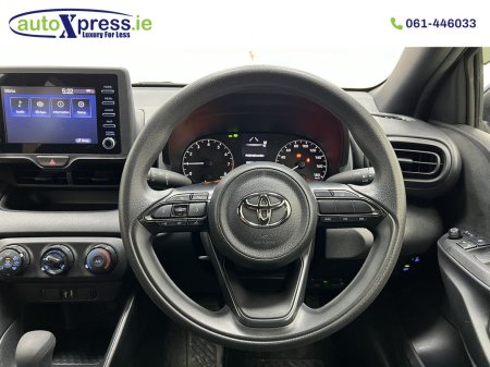 2023 Toyota Yaris - photo 21