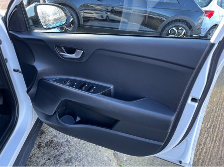2024 Kia Stonic - photo 12