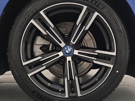 2024 BMW 3-Series - photo 14