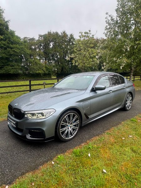 2017 BMW 5-Series - photo 12