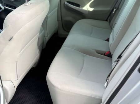 2013 Toyota Prius - photo 8