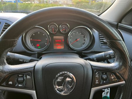 2011 Opel Insignia - photo 11