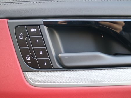 2026 Porsche Cayenne - photo 17