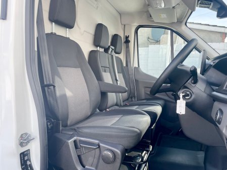 2025 Ford Transit - photo 11
