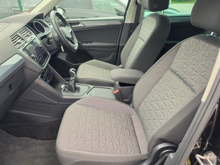 2023 Volkswagen Tiguan - photo 19
