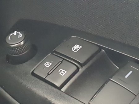 2024 Toyota Yaris - photo 34