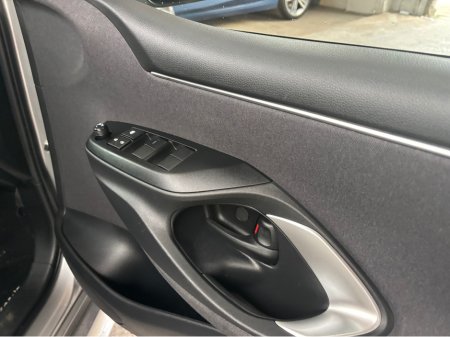 2024 Toyota Yaris - photo 5