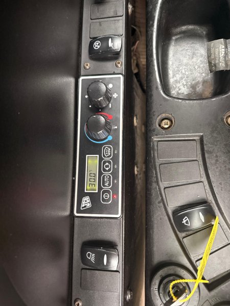 0 JCB  - photo 15