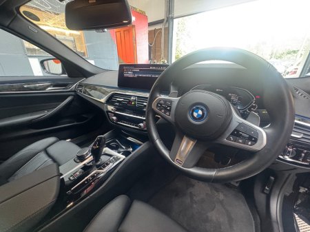 2023 BMW 5-Series - photo 13