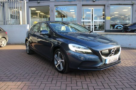 2018 Volvo V40