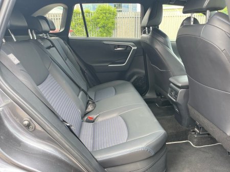 2022 Toyota RAV4 - photo 12