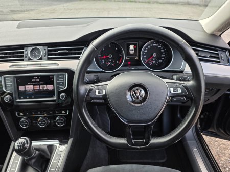 2017 Volkswagen Passat - photo 17