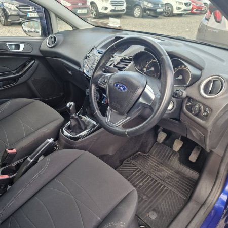 2016 Ford Fiesta - photo 9