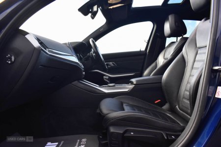 2022 BMW 3-Series - photo 10
