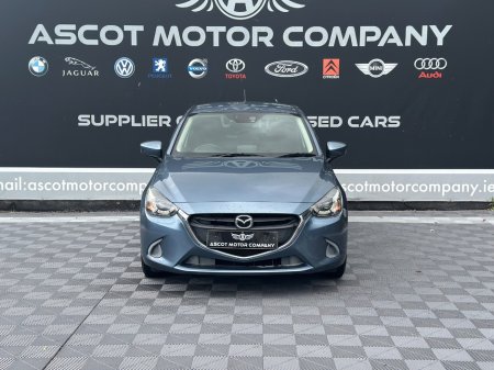 2015 Mazda Demio - photo 2