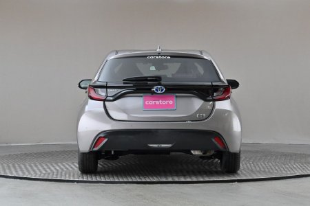 2022 Toyota Yaris - photo 8