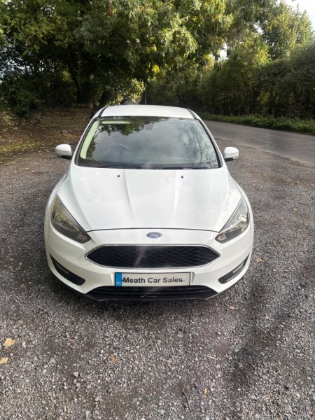 2014 Ford Focus - photo 2