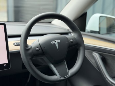 2022 Tesla Model Y - photo 14