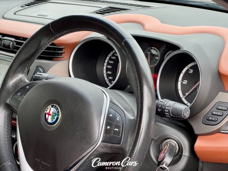 2014 Alfa Romeo Giulietta - photo 21