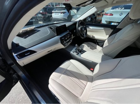 2020 BMW 5-Series - photo 27