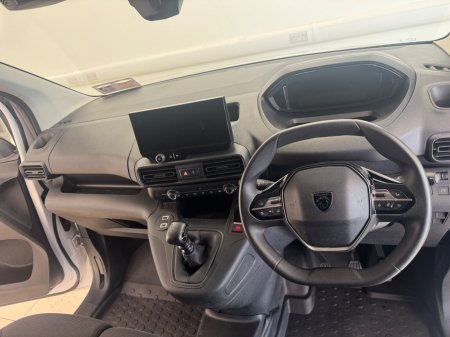 2025 Peugeot Partner - photo 11